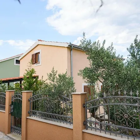 Apartment Antea *